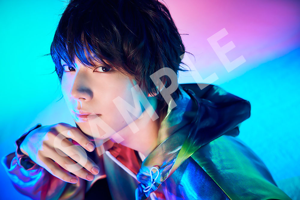 Multicolored World!(DVD付盤) [CD] Amazon.co.jp: Multicolored World!(【初回生産限定】 フォト
