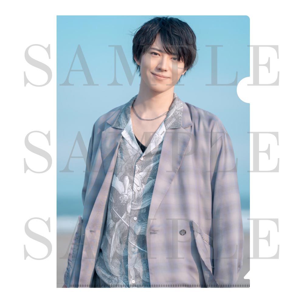 山崎大輝 taiki ブロマイド 舞台写真160枚2L版9枚直筆サイン、cd1枚 Taiki 【Store限定】CD「Taiki THE BEST」DVD付盤ポストカード